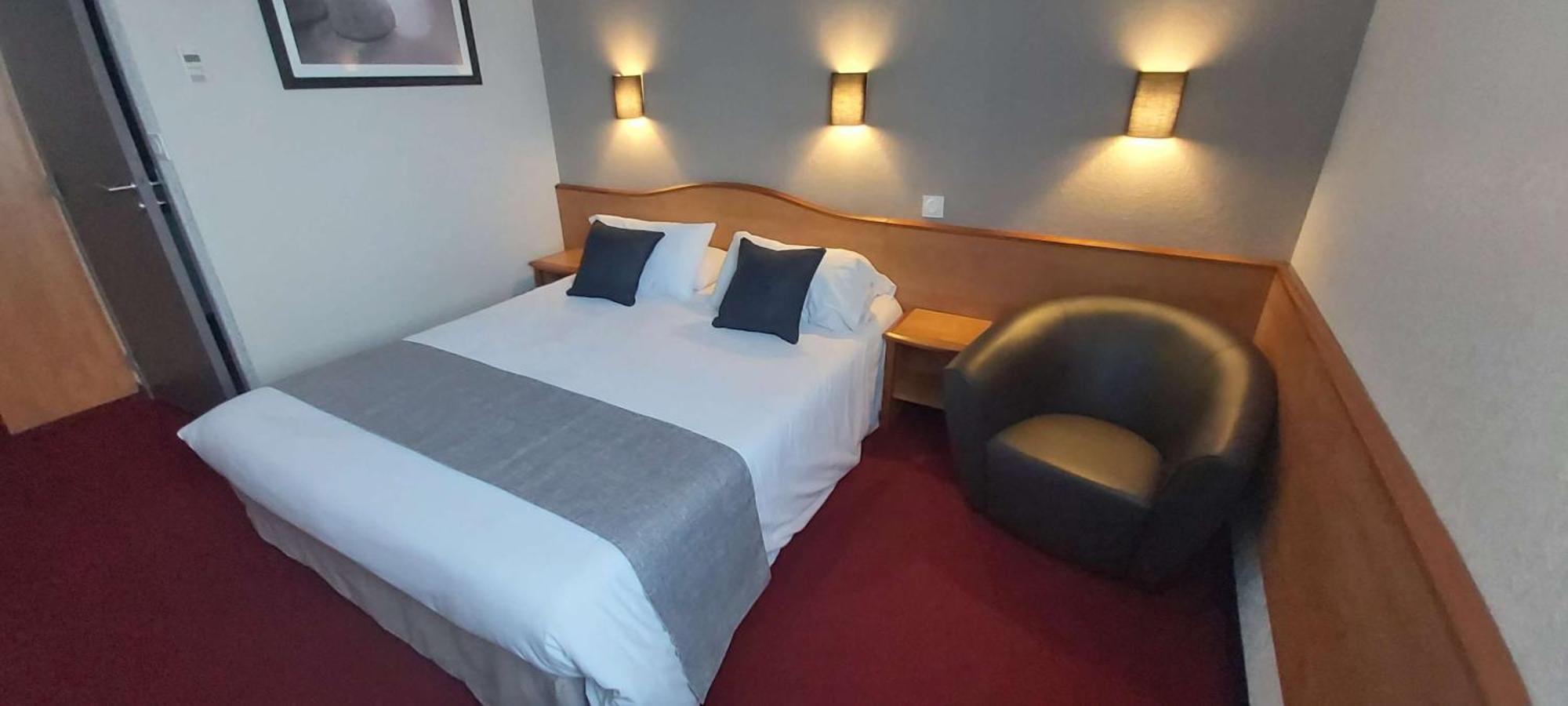 Brit Hotel Confort Villeneuve Sur Lot Bias  Zewnętrze zdjęcie