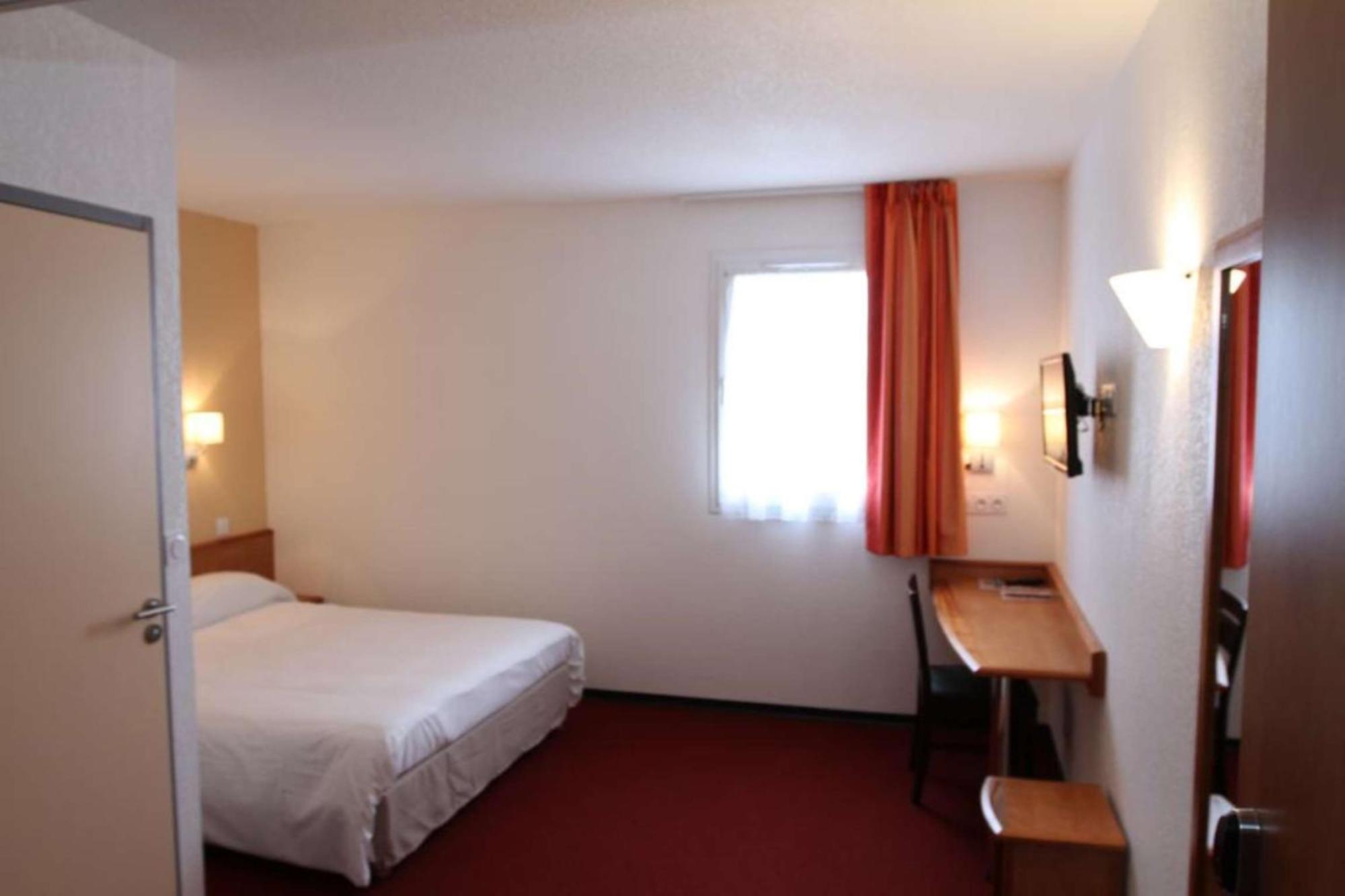 Brit Hotel Confort Villeneuve Sur Lot Bias  Zewnętrze zdjęcie